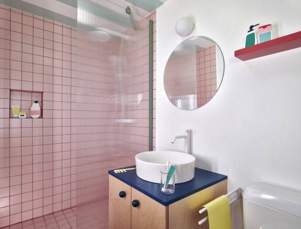 Bathroom for 2 sphinxes