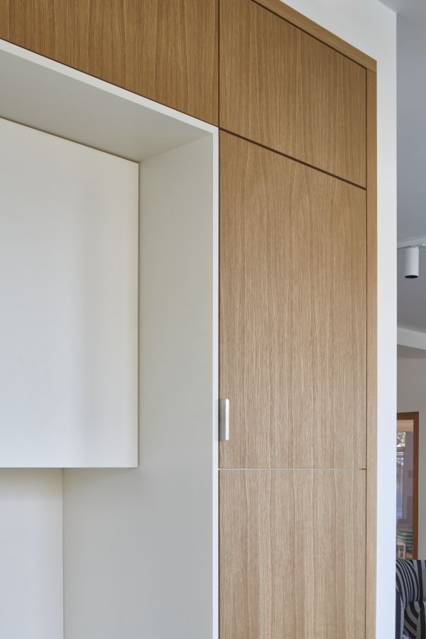 Transformation d'une ancienne pharmacie en bureaux